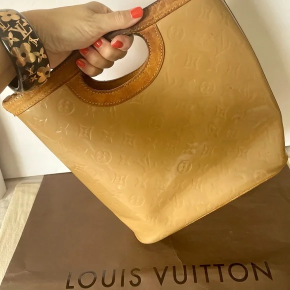 Louis Vuitton Monogram Vernis Stillwood Tote Bag Authentic - Picture 2 of 16